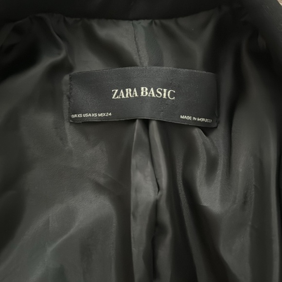 Blazer - Picture 4 of 5